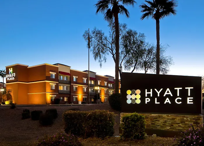 Hotel with pool: Hyatt Place Phoenix Chandler - Fashion Center